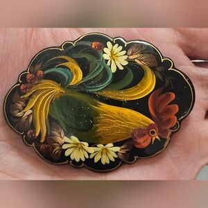 G DeBrekht Russian Hand Painted Lacquered Brooch Fall Rooster Daisy Signed